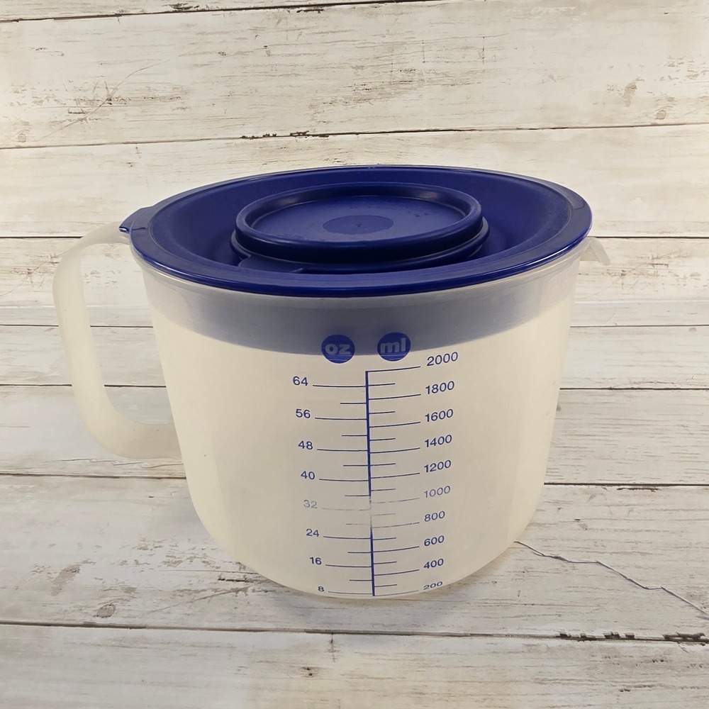 Tupperware Mix-N-Stor 2 Quart Measuring Pitcher 8 Cup Blue Seal 13208 USA Made